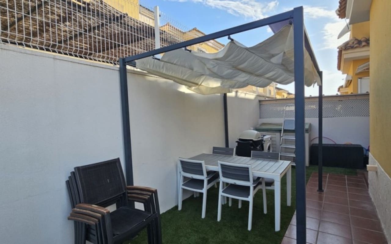 3 bedroom Villa for sale in Lo Crispin with pool - € 220,000 (Ref: 9997268)