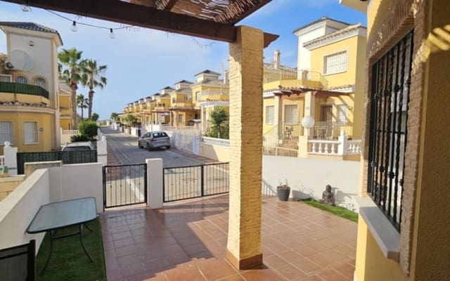 3 bedroom Villa for sale in Lo Crispin, Algorfa with pool - € 220,000 (Ref: 9997268)