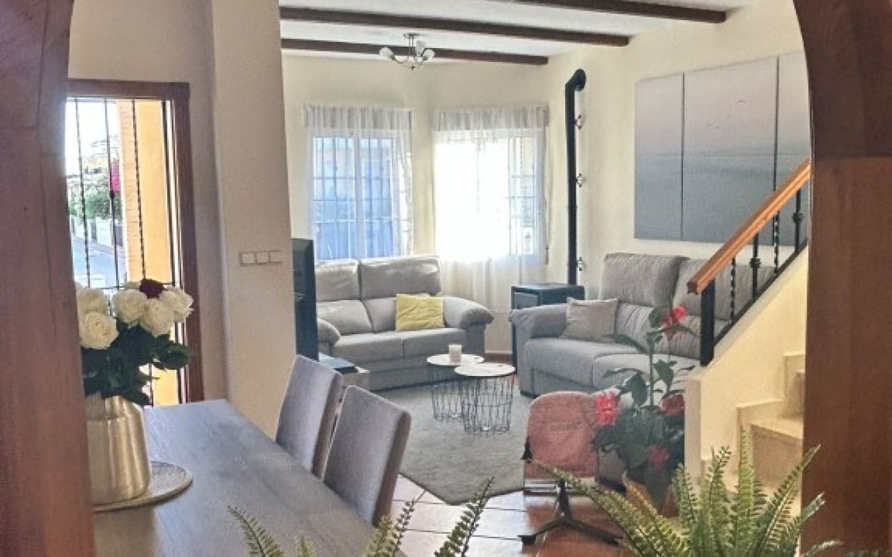 3 bedroom Villa for sale in Lo Crispin with pool - € 220,000 (Ref: 9997268)