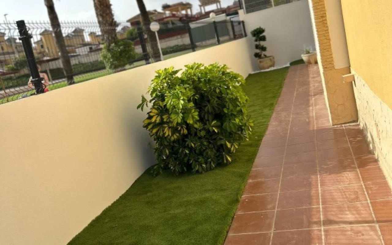 3 bedroom Villa for sale in Lo Crispin with pool - € 220,000 (Ref: 9997268)