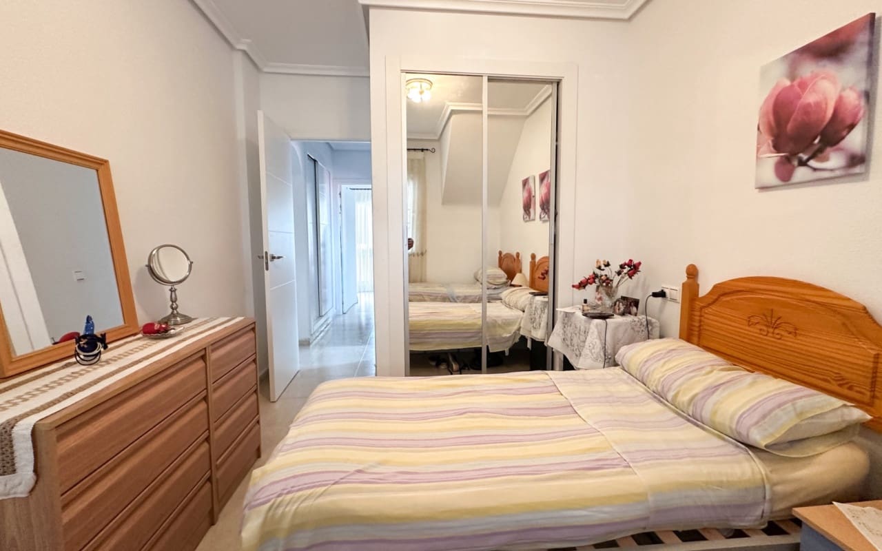 2 soveværelse Byhus til salg i Orihuela Costa med swimmingpool - € 164.900 (Ref: 9997269)