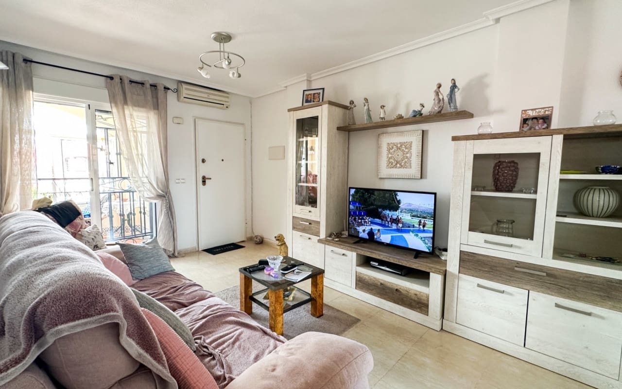 2 soveværelse Byhus til salg i Orihuela Costa med swimmingpool - € 164.900 (Ref: 9997269)