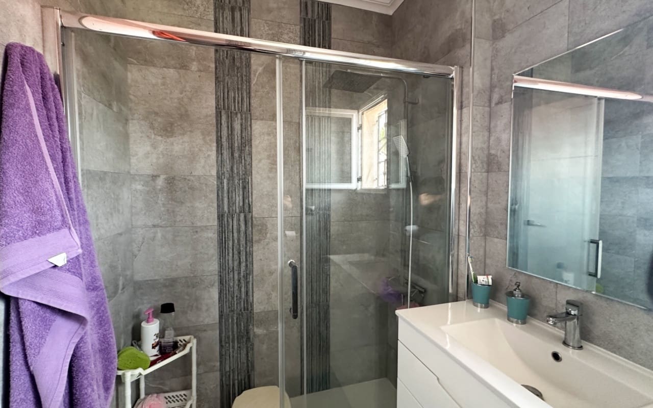 2 soveværelse Byhus til salg i Orihuela Costa med swimmingpool - € 164.900 (Ref: 9997269)