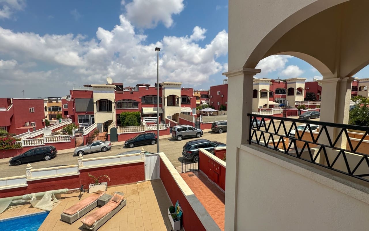 2 soveværelse Byhus til salg i Orihuela Costa med swimmingpool - € 164.900 (Ref: 9997269)
