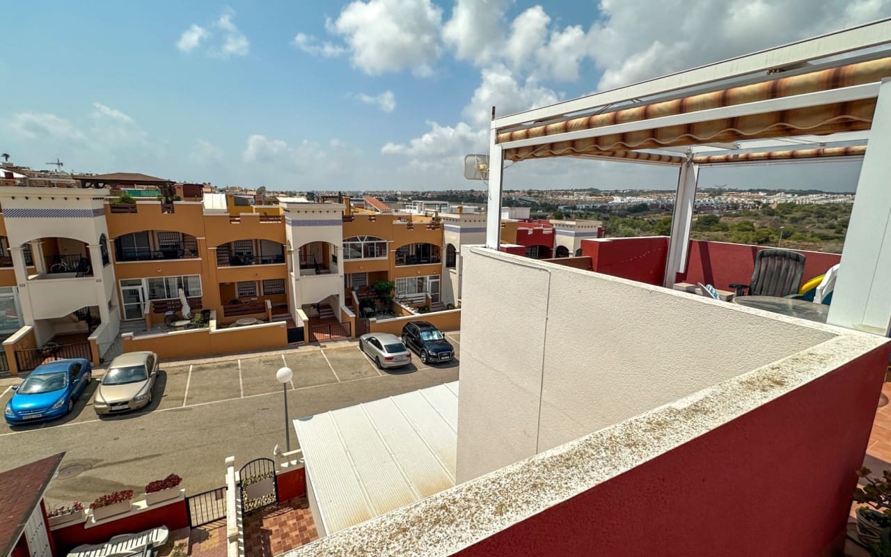 2 soveværelse Byhus til salg i Orihuela Costa med swimmingpool - € 164.900 (Ref: 9997269)