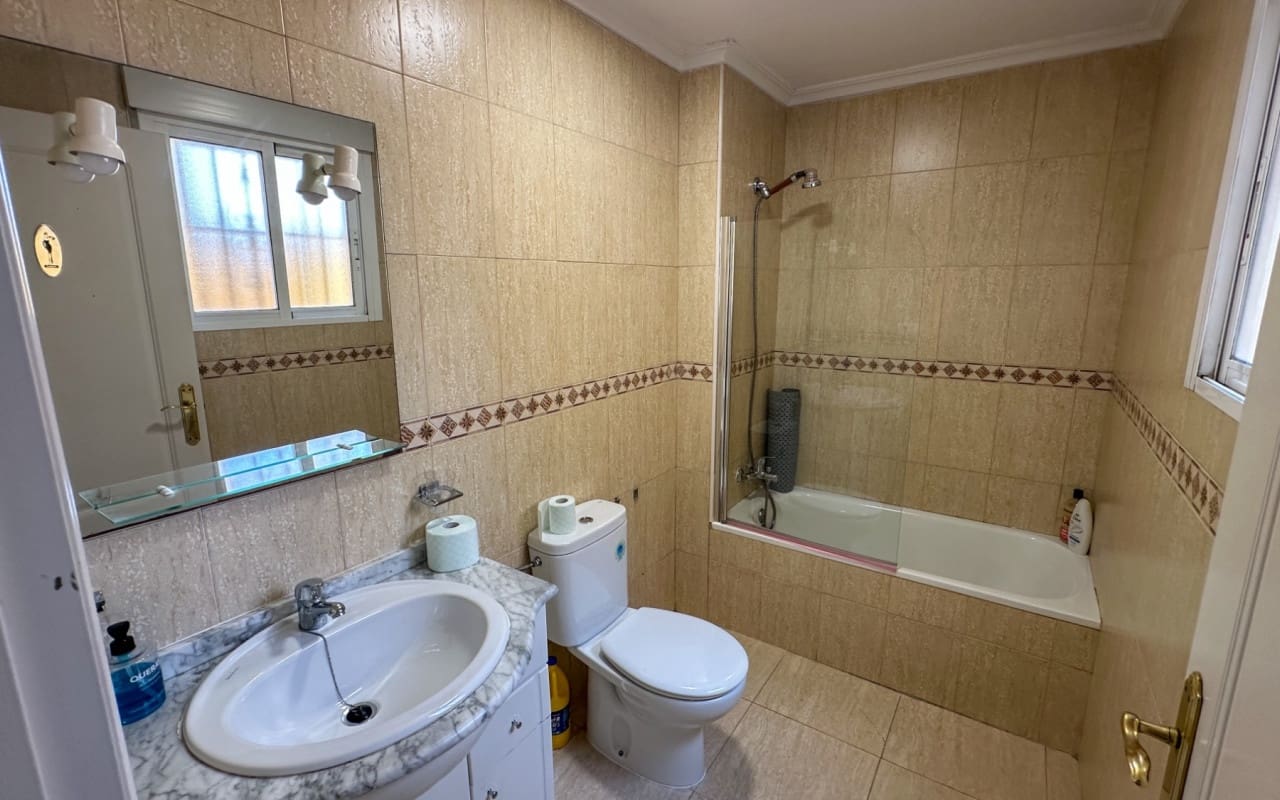 Casa de 2 habitaciones en Daya Nueva en venta con piscina garaje - 119.000 € (Ref: 9997270)