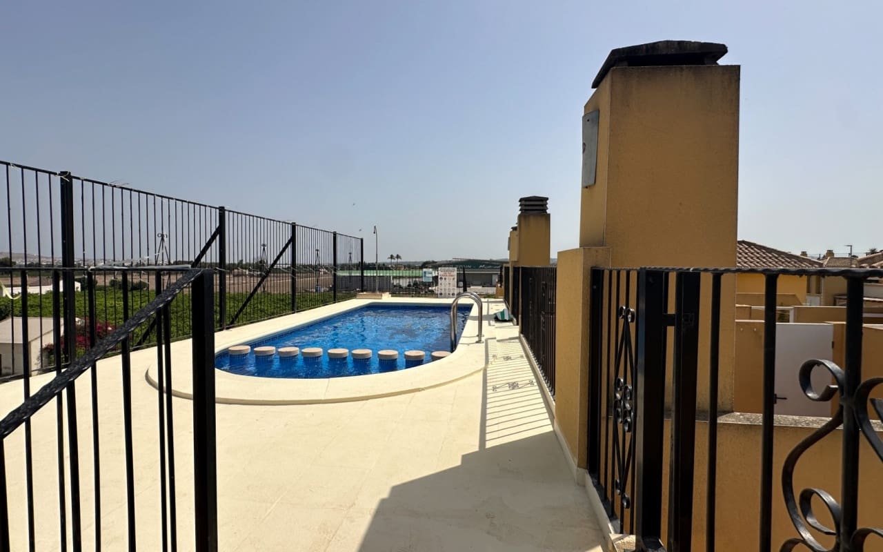 Casa de 2 habitaciones en Daya Nueva en venta con piscina garaje - 119.000 € (Ref: 9997270)
