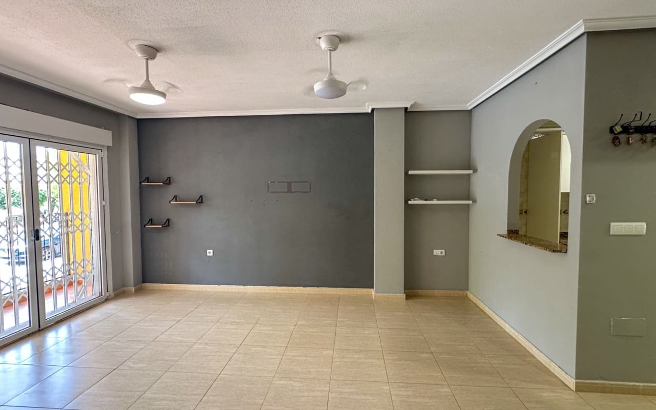 Casa de 2 habitaciones en Daya Nueva en venta con piscina garaje - 119.000 € (Ref: 9997270)