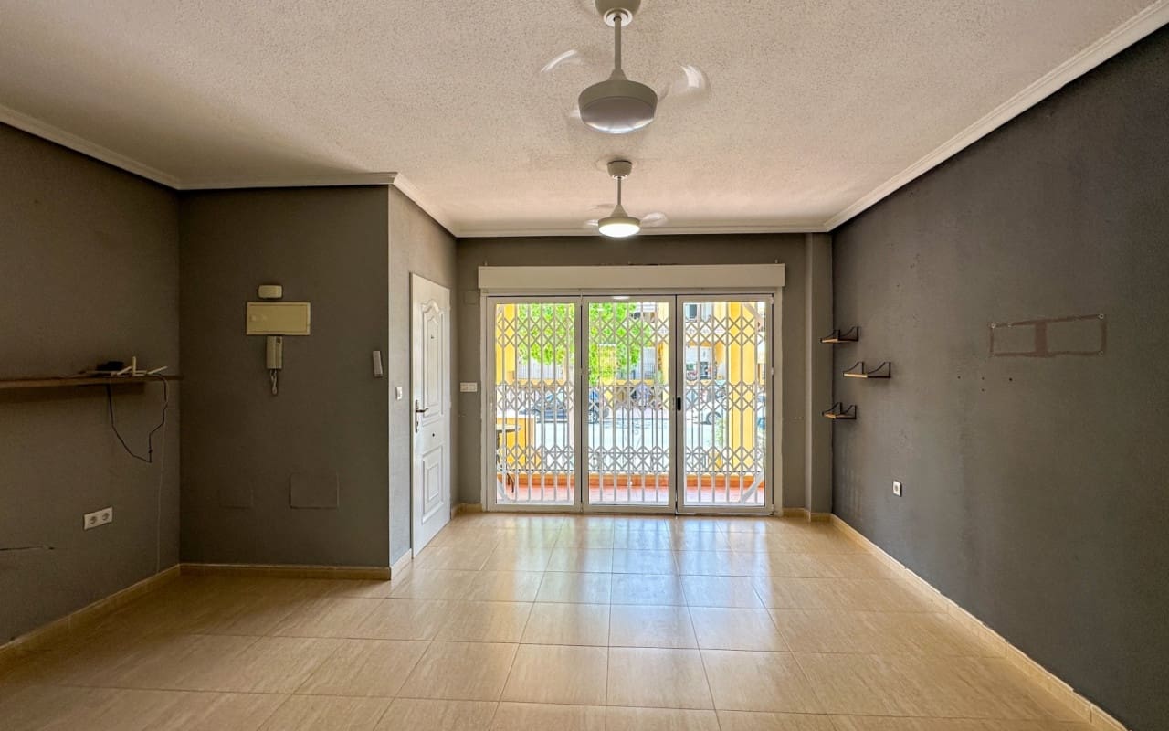Casa de 2 habitaciones en Daya Nueva en venta con piscina garaje - 119.000 € (Ref: 9997270)