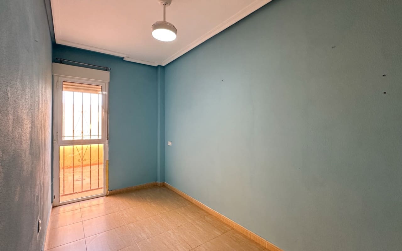 Casa de 2 habitaciones en Daya Nueva en venta con piscina garaje - 119.000 € (Ref: 9997270)