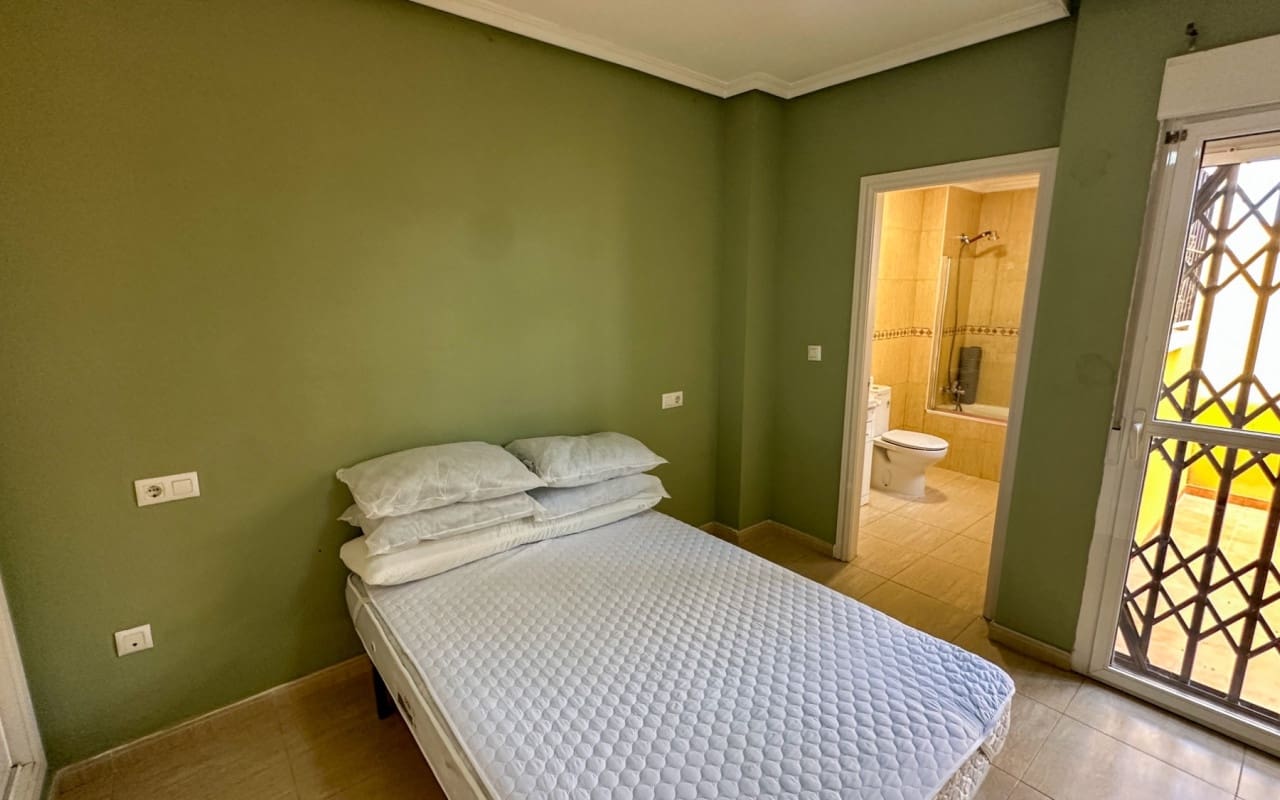 Casa de 2 habitaciones en Daya Nueva en venta con piscina garaje - 119.000 € (Ref: 9997270)