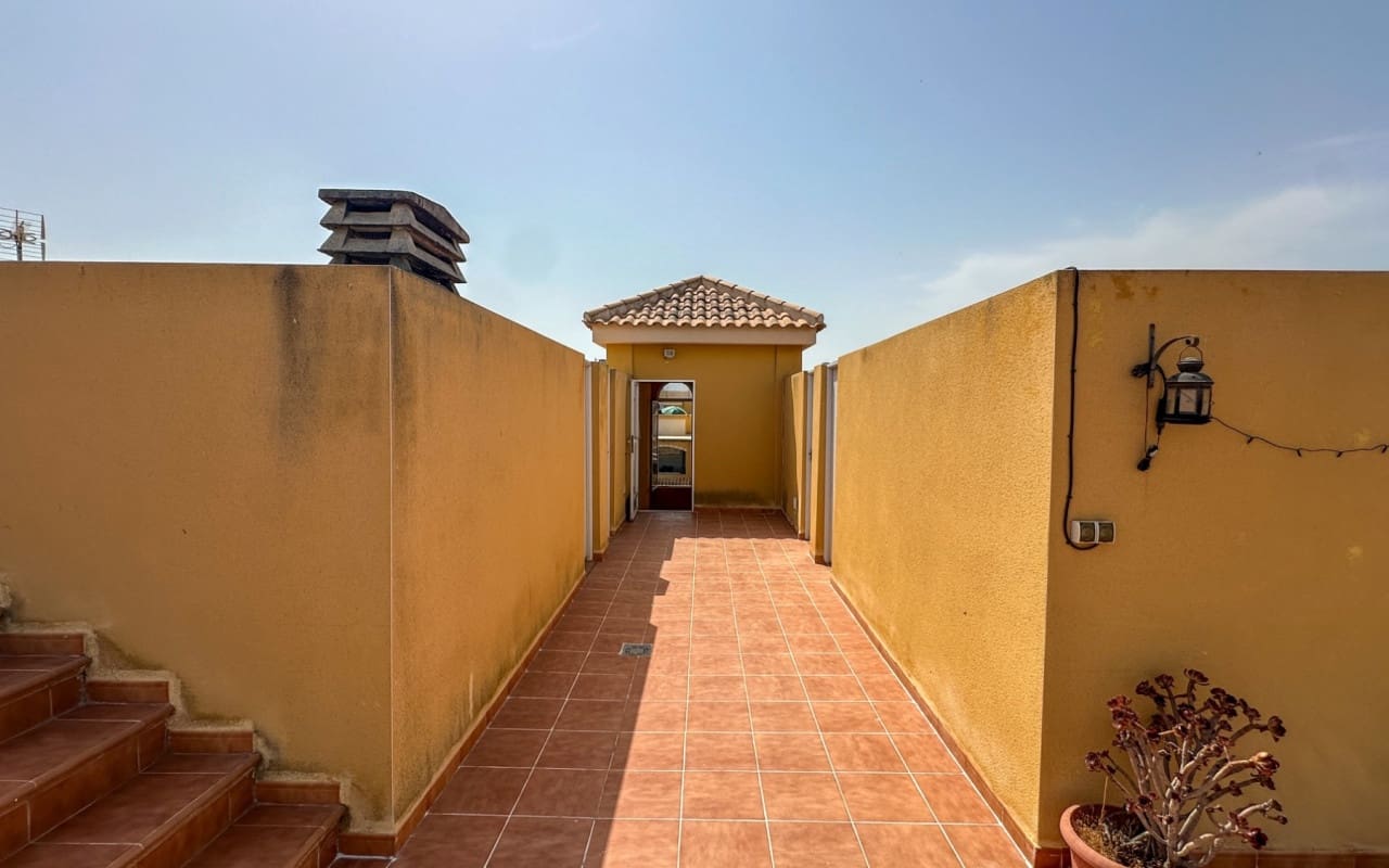 Casa de 2 habitaciones en Daya Nueva en venta con piscina garaje - 119.000 € (Ref: 9997270)