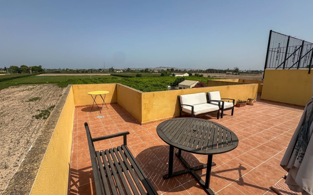 Casa de 2 habitaciones en Daya Nueva en venta con piscina garaje - 119.000 € (Ref: 9997270)