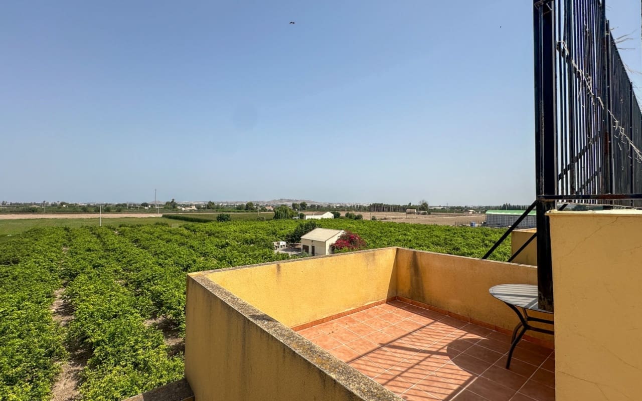 Casa de 2 habitaciones en Daya Nueva en venta con piscina garaje - 119.000 € (Ref: 9997270)