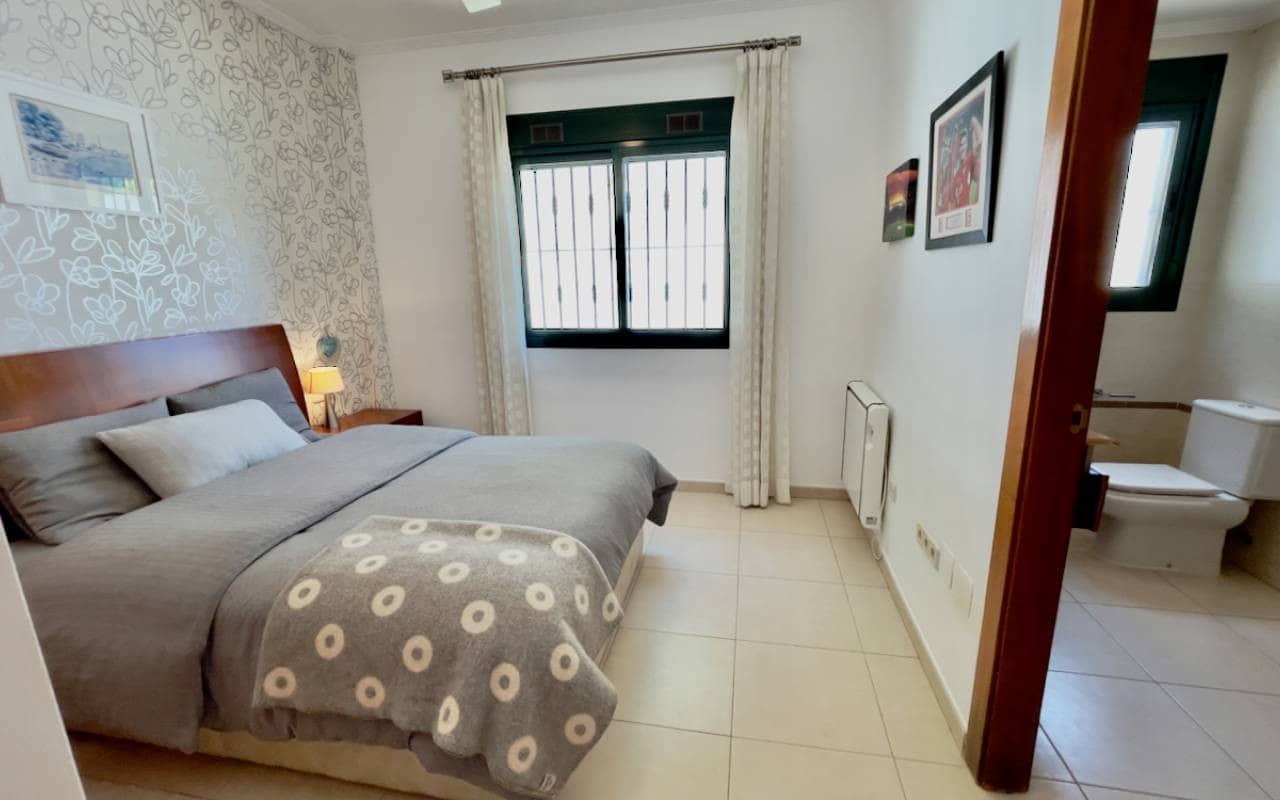 4 sypialnia Willa na sprzedaż w Ciudad Quesada z basenem garażem - 470 000 € (Ref: 9997271)