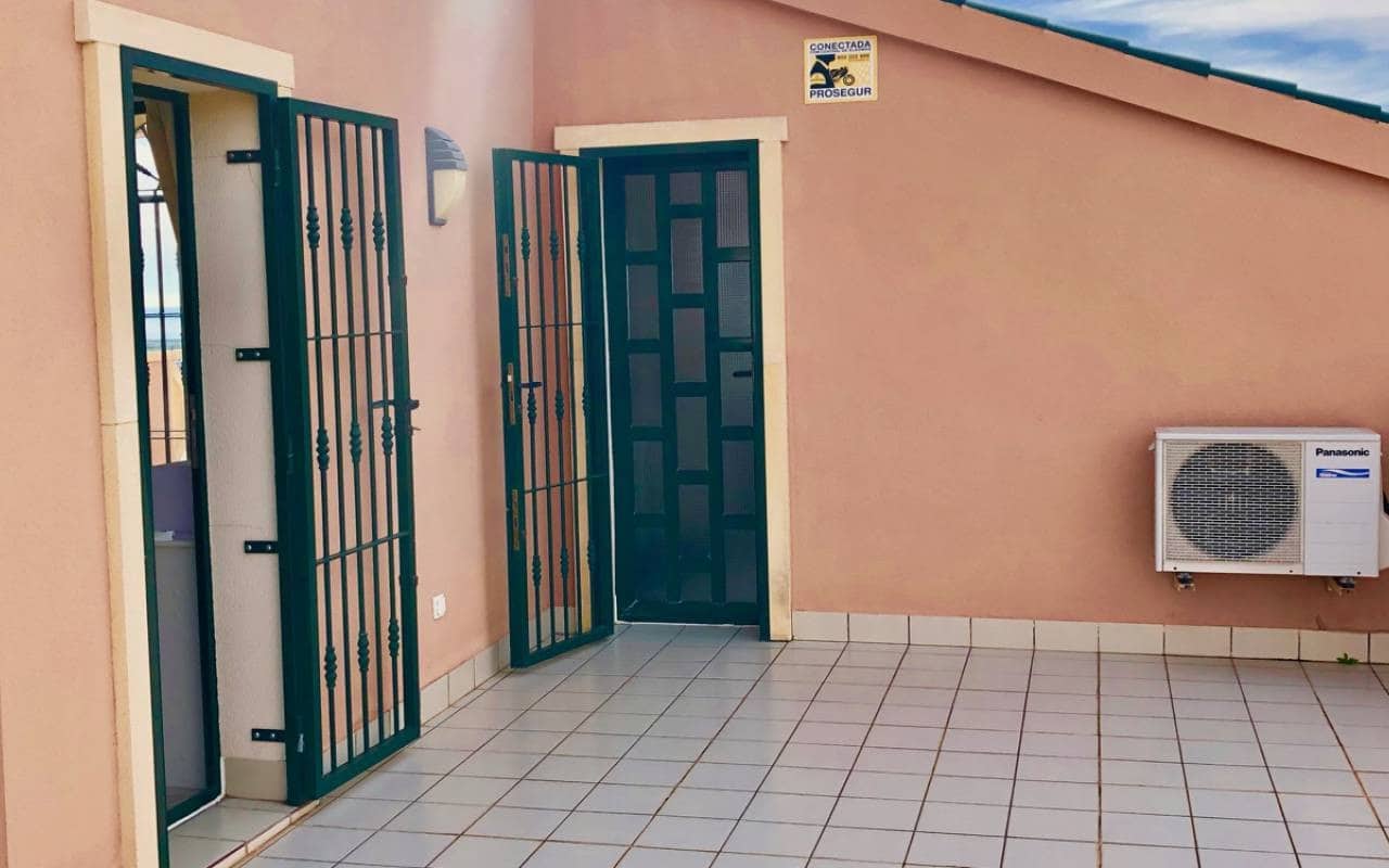 4 sypialnia Willa na sprzedaż w Ciudad Quesada z basenem garażem - 470 000 € (Ref: 9997271)