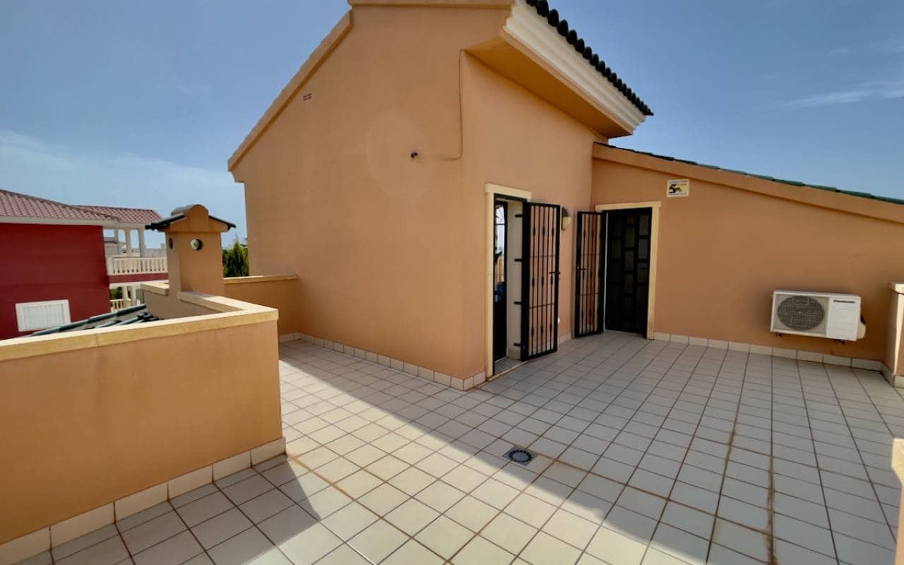 4 sypialnia Willa na sprzedaż w Ciudad Quesada z basenem garażem - 470 000 € (Ref: 9997271)