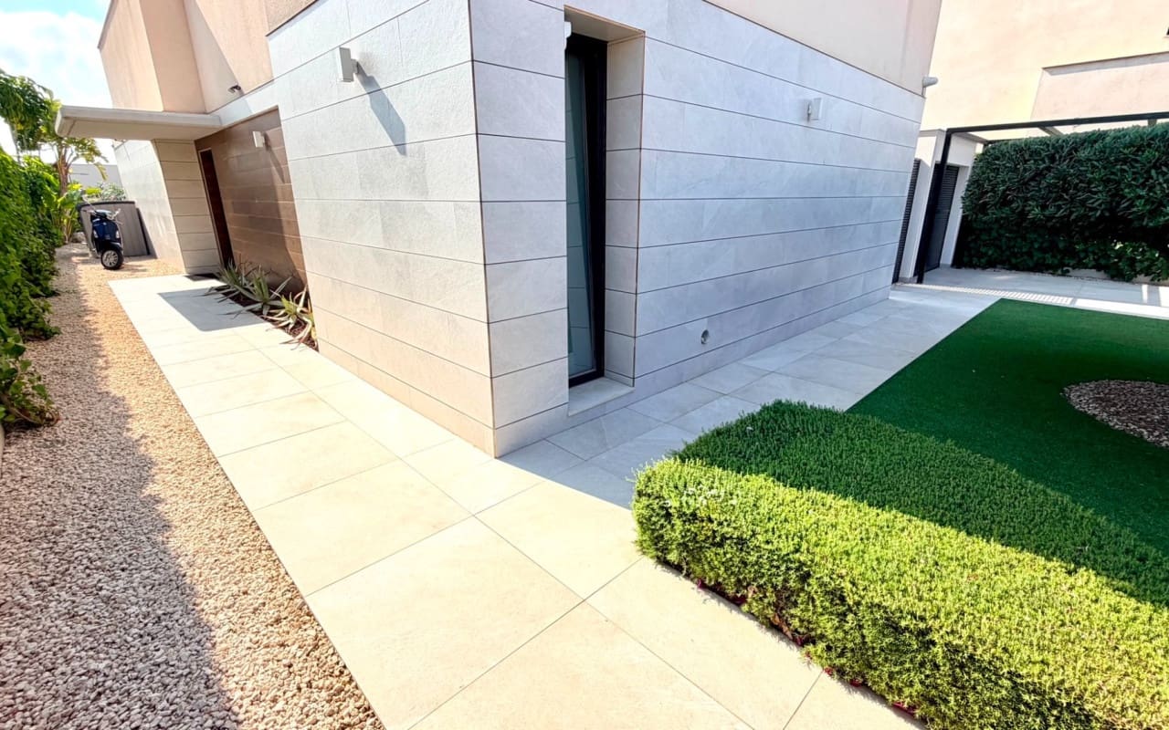 4 soverom Villa til salgs i Los Montesinos med svømmebasseng garasje - € 595 000 (Ref: 9997273)