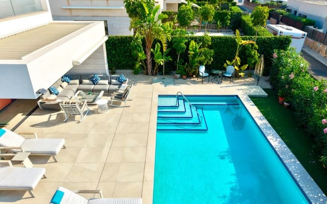 4 soverom Villa til salgs i Los Montesinos med svømmebasseng garasje - € 595 000 (Ref: 9997273)