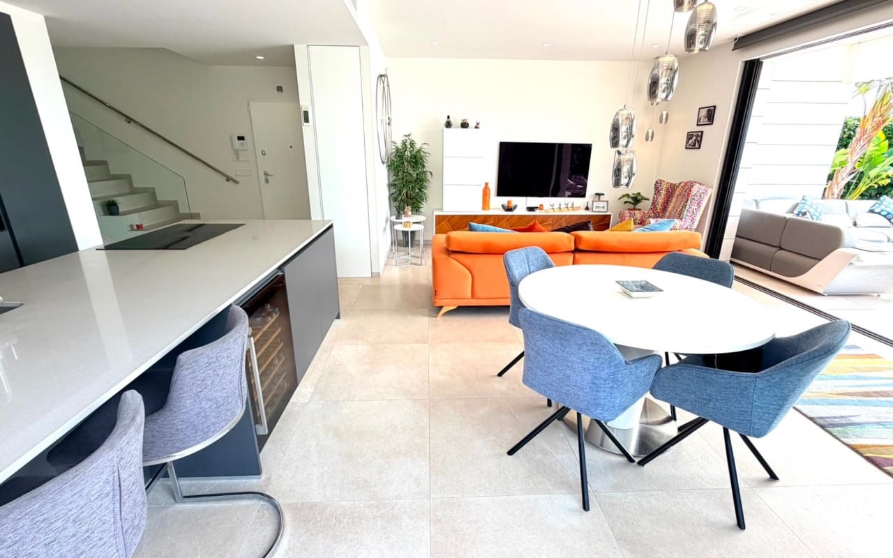 4 soverom Villa til salgs i Los Montesinos med svømmebasseng garasje - € 595 000 (Ref: 9997273)