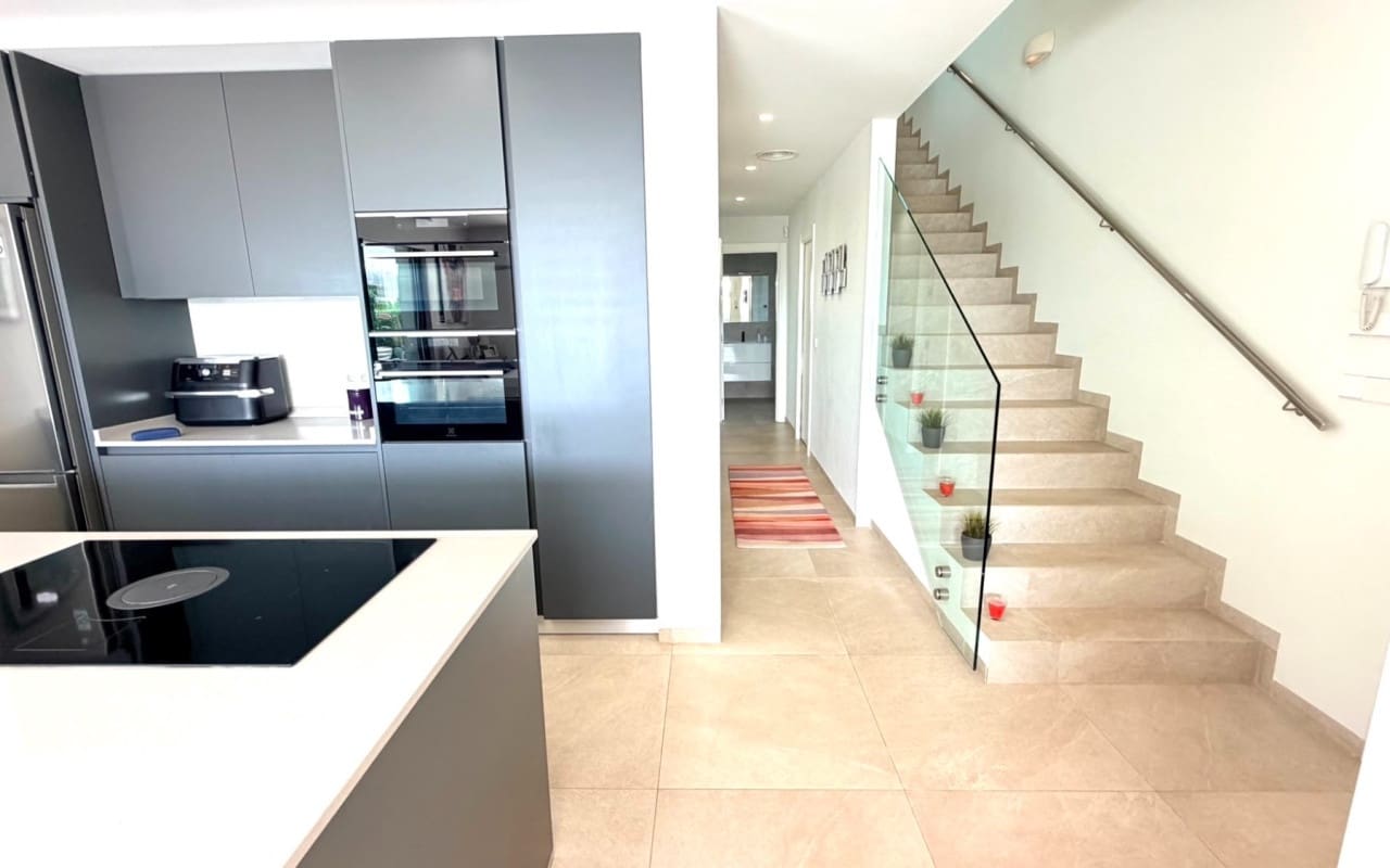 4 soverom Villa til salgs i Los Montesinos med svømmebasseng garasje - € 595 000 (Ref: 9997273)