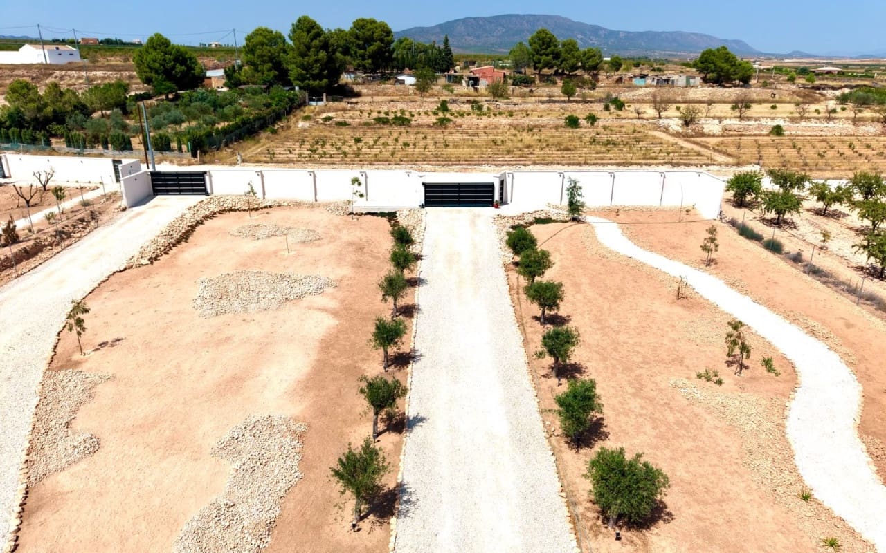 5 soveværelse Villa til salg i Pinoso med swimmingpool - € 679.000 (Ref: 9997274)