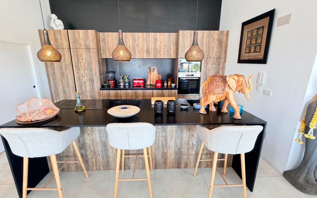5 soveværelse Villa til salg i Pinoso med swimmingpool - € 679.000 (Ref: 9997274)