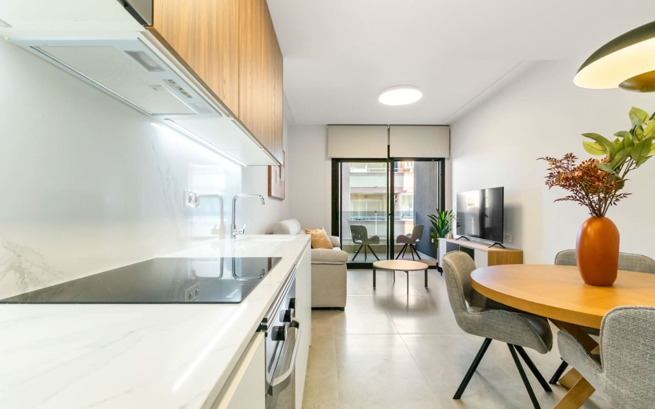 2 soveværelse Lejlighed til salg i Torrevieja med swimmingpool - € 249.900 (Ref: 9997276)