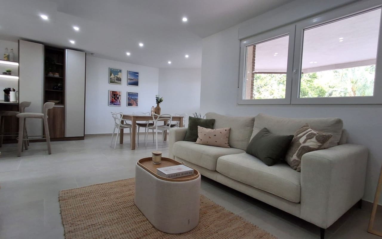 2 sypialnia Apartament przy plaży na sprzedaż w Torrevieja - 279 000 € (Ref: 9997278)