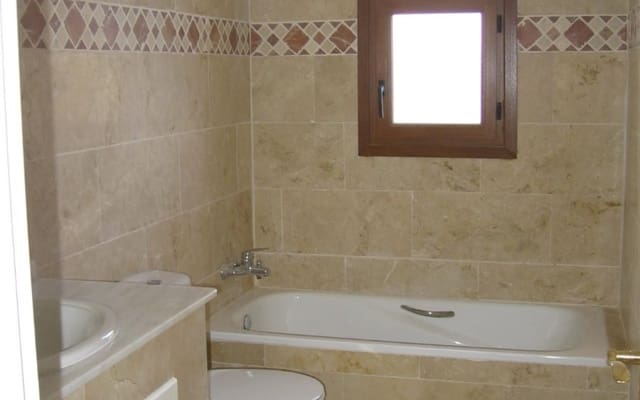 2 soverom Leilighet til salgs i Villamartin, Orihuela med svømmebasseng - € 239 000 (Ref: 9997279)