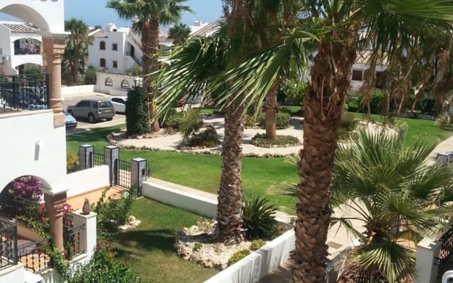 2 soverom Leilighet til salgs i Villamartin, Orihuela med svømmebasseng - € 239 000 (Ref: 9997279)