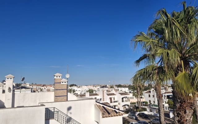 2 soverom Leilighet til salgs i Villamartin, Orihuela med svømmebasseng - € 239 000 (Ref: 9997279)