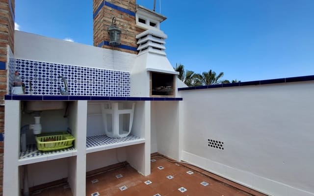 2 soverom Leilighet til salgs i Villamartin, Orihuela med svømmebasseng - € 239 000 (Ref: 9997279)