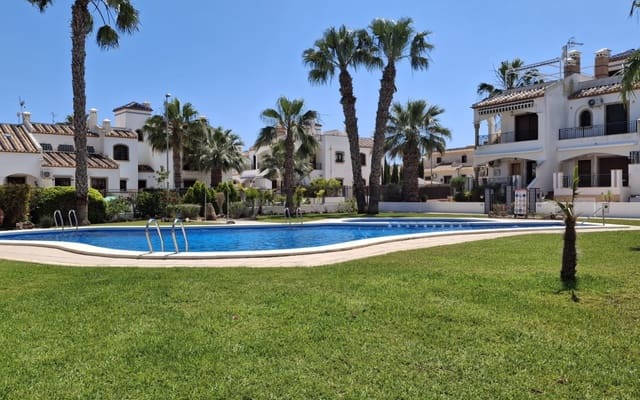 2 soverom Leilighet til salgs i Villamartin, Orihuela med svømmebasseng - € 239 000 (Ref: 9997279)