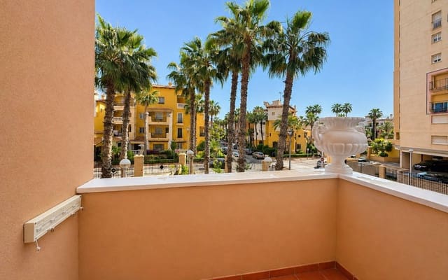 3 soveværelse Lejlighed til salg i Playa de los Locos, Torrevieja med swimmingpool garage - € 255.000 (Ref: 9997280)