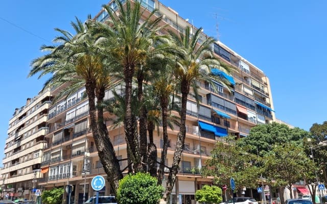 Apartamento de 4 habitaciones en Orihuela ciudad, Orihuela en venta - 220.000 € (Ref: 9997281)