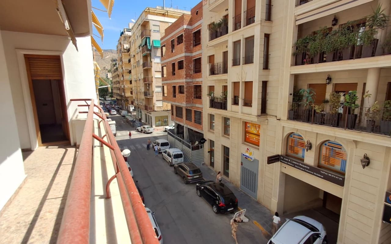 Apartamento de 4 habitaciones en Orihuela en venta - 220.000 € (Ref: 9997281)