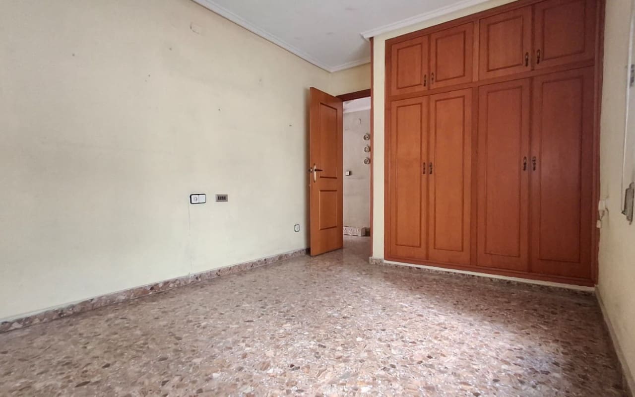 Apartamento de 4 habitaciones en Orihuela en venta - 220.000 € (Ref: 9997281)