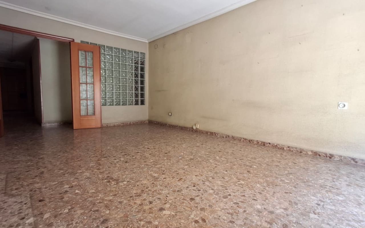 Apartamento de 4 habitaciones en Orihuela en venta - 220.000 € (Ref: 9997281)