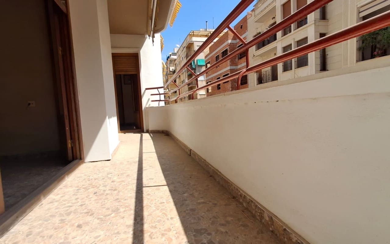 Apartamento de 4 habitaciones en Orihuela en venta - 220.000 € (Ref: 9997281)