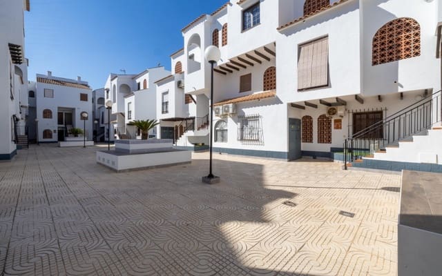 1 soveværelse Bungalow til salg i Playa de los Náufragos, Torrevieja med swimmingpool - € 132.000 (Ref: 9997282)