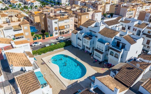 1 soveværelse Bungalow til salg i Playa de los Náufragos, Torrevieja med swimmingpool - € 132.000 (Ref: 9997282)