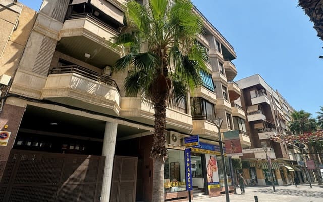 4 soverom Leilighet til salgs i Centro - Muelle Pesquero, Torrevieja med garasje - € 255 000 (Ref: 9997286)