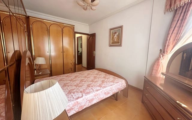 4 soverom Leilighet til salgs i Centro - Muelle Pesquero, Torrevieja med garasje - € 255 000 (Ref: 9997286)