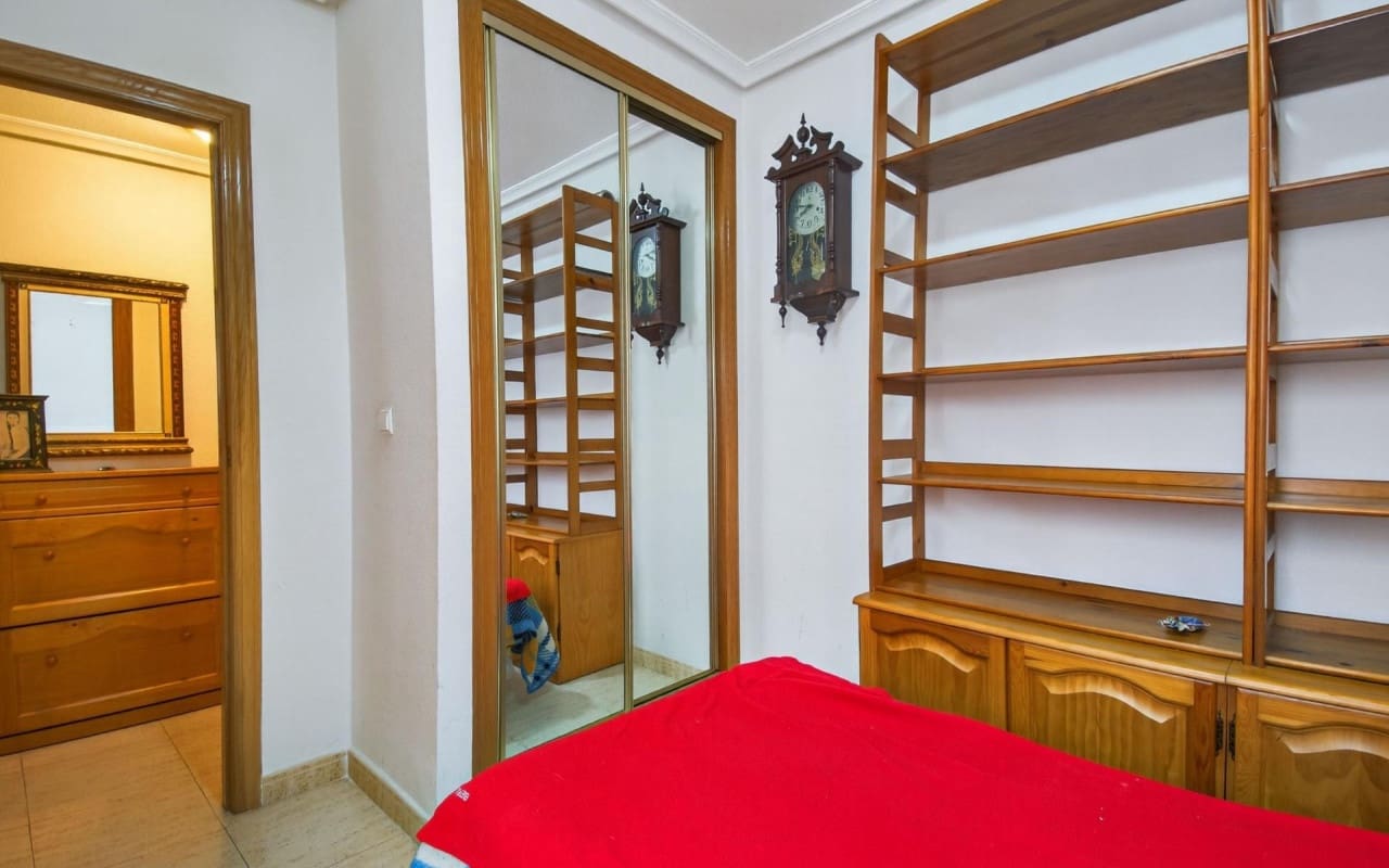 2 soverom Leilighet til salgs i Torrevieja - € 121 000 (Ref: 9997292)