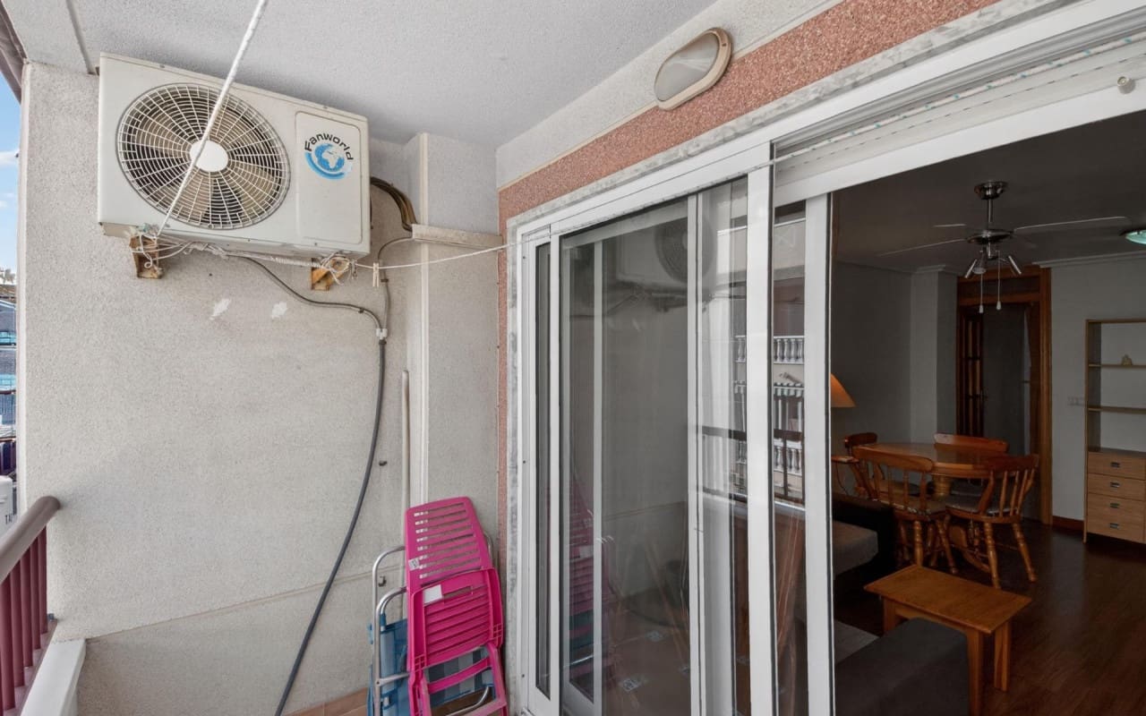 2 soverom Leilighet til salgs i Torrevieja - € 121 000 (Ref: 9997292)