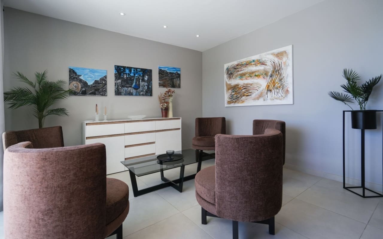 4 soverom Villa til salgs i Benijofar med svømmebasseng garasje - € 640 000 (Ref: 9997580)