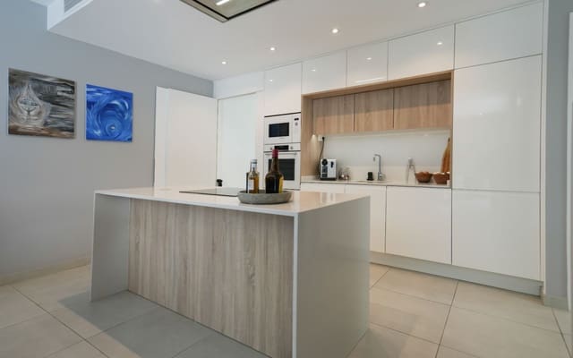 4 soverom Villa til salgs i Benijófar med svømmebasseng garasje - € 640 000 (Ref: 9997580)