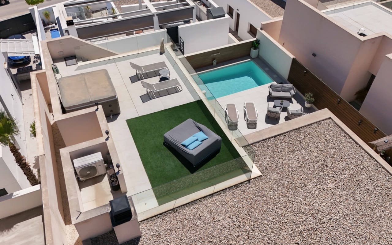 4 soverom Villa til salgs i Benijofar med svømmebasseng garasje - € 640 000 (Ref: 9997580)