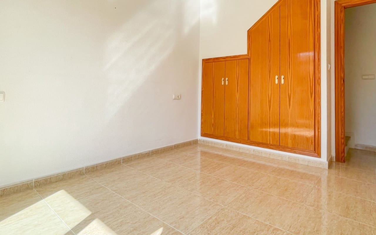 4 bedroom Townhouse for sale in Santiago de la Ribera with pool garage - € 195,000 (Ref: 9999383)